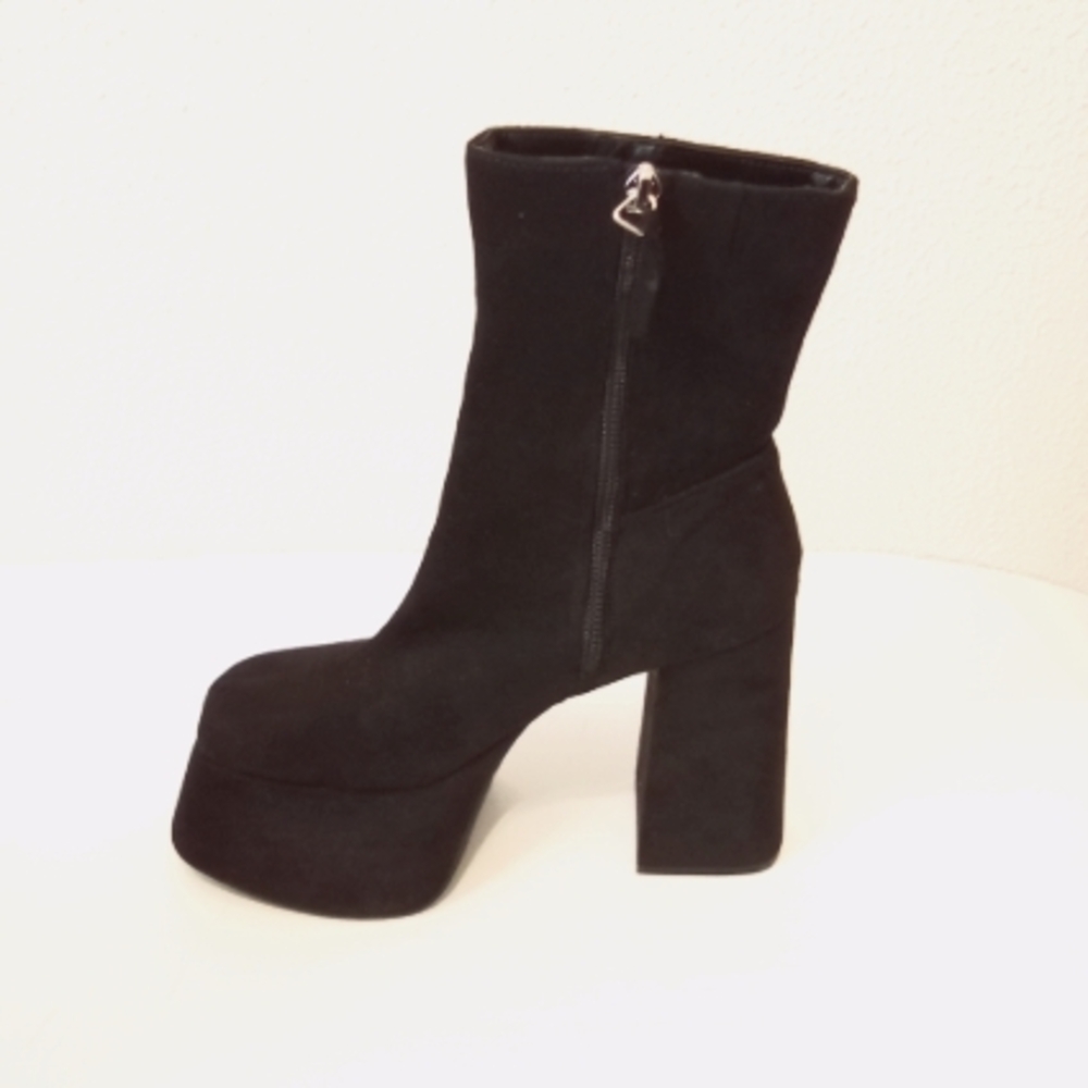 Forever 21 Black Faux Suede Zip Platform 5" Heel Boots sz 9